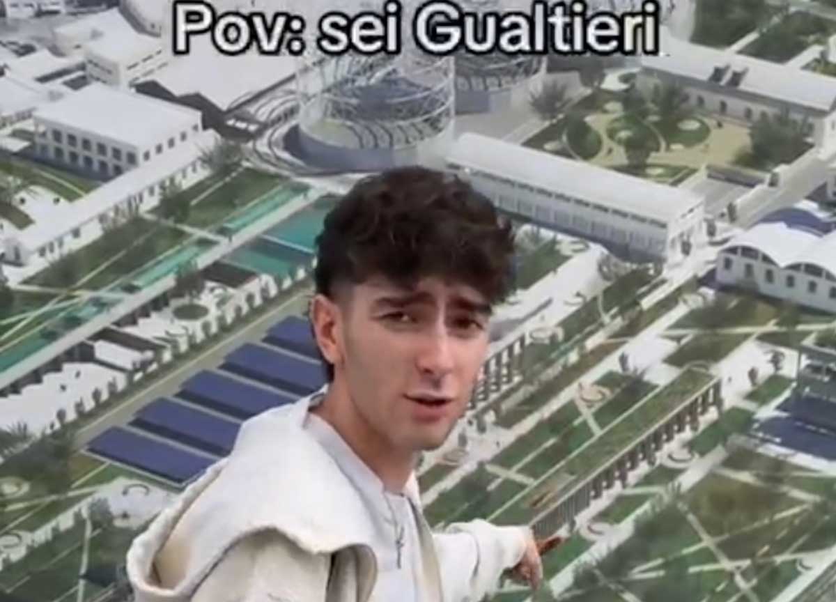 Mattia, il 18 enne che fa la parodia di Gualtieri divulgatore su TikTok: oltre 100 mila visualizzazioni per un video nato per caso Mattia, il 18 enne che fa la parodia di Gualtieri divulgatore su TikTok: oltre 100 mila visualizzazioni per un video nato per caso