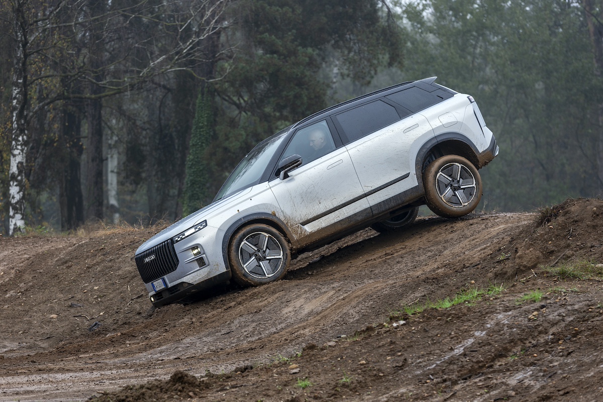 JAECOO 7 arriva in Italia: il SUV urbano di Chery con design elegante e tecnologia all’avanguardia JAECOO 7 debutta in Italia: JAECOO 7 arriva in Italia: il SUV urbano di Chery con design elegante e tecnologia all’avanguardia JAECOO 7 debutta in Italia: