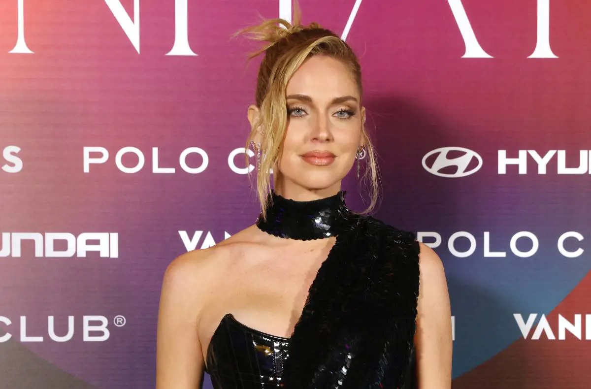 Chiara Ferragni, niente Italia niente problemi: l’influencer premiata come donna dell’anno in Spagna Chiara Ferragni, niente Italia niente problemi: l’influencer premiata come donna dell’anno in Spagna