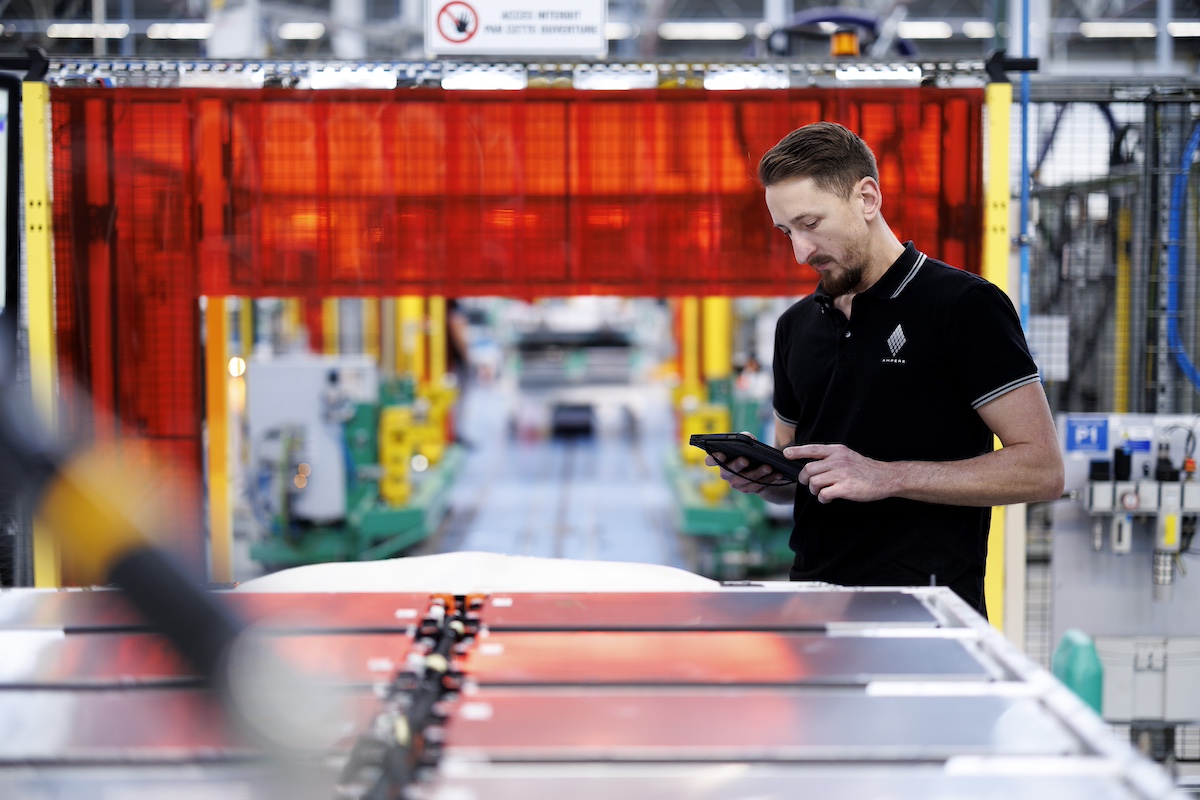 Ampere, la rivoluzione elettrica europea: crescita e innovazione per dominare il mercato