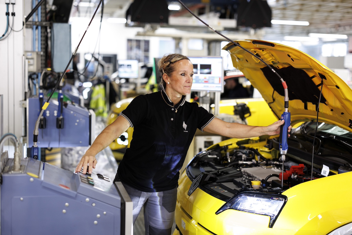 Ampere, la rivoluzione elettrica europea: crescita e innovazione per dominare il mercato