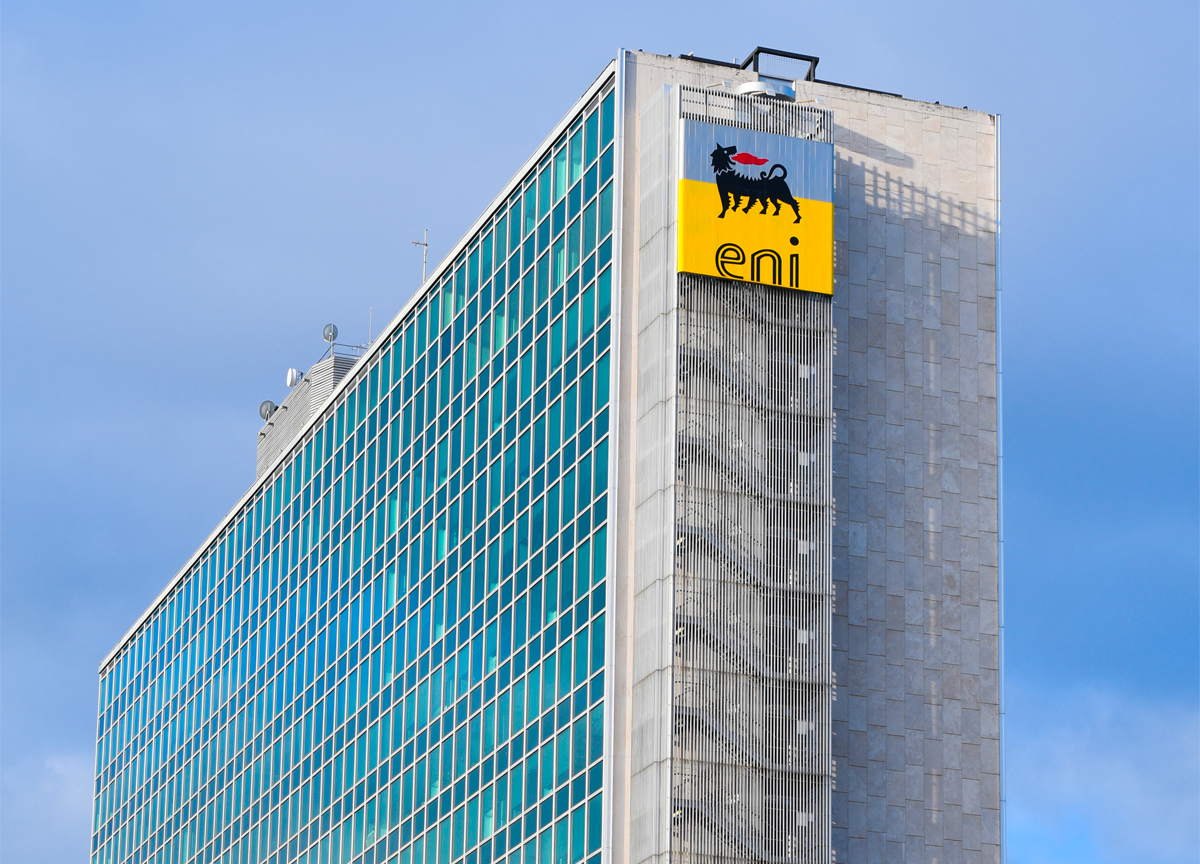 Eni lancia il Piano di Trasformazione e Decarbonizzazione per Versalis Eni lancia il Piano di Trasformazione e Decarbonizzazione per Versalis