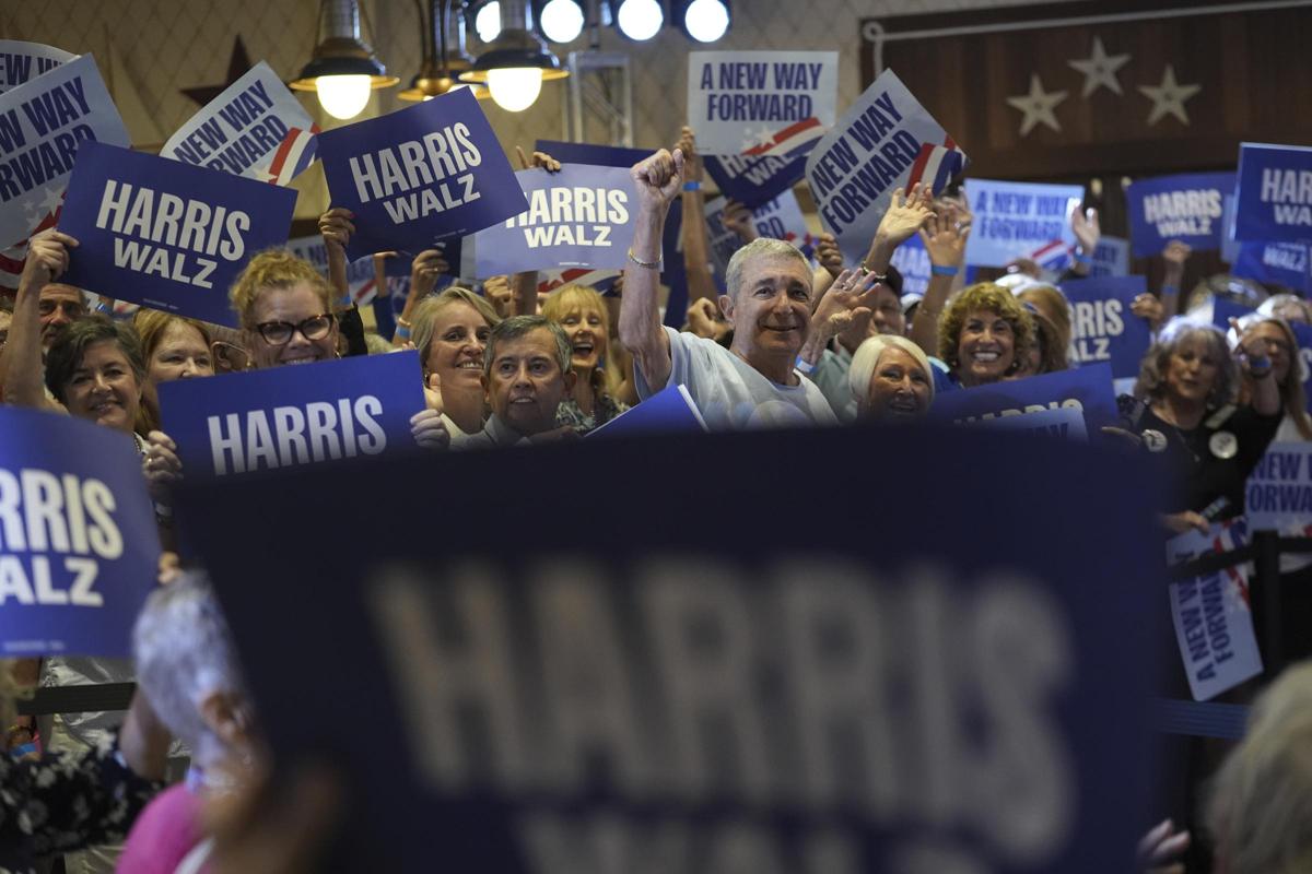 Usa 2024: Trump vs Kamala Harris, ore di tensione. Stato di Washington attiva Guardia Nazionale in caso di violenza elettorale Usa 2024: Trump vs Kamala Harris, ore di tensione. Stato di Washington attiva Guardia Nazionale in caso di violenza elettorale