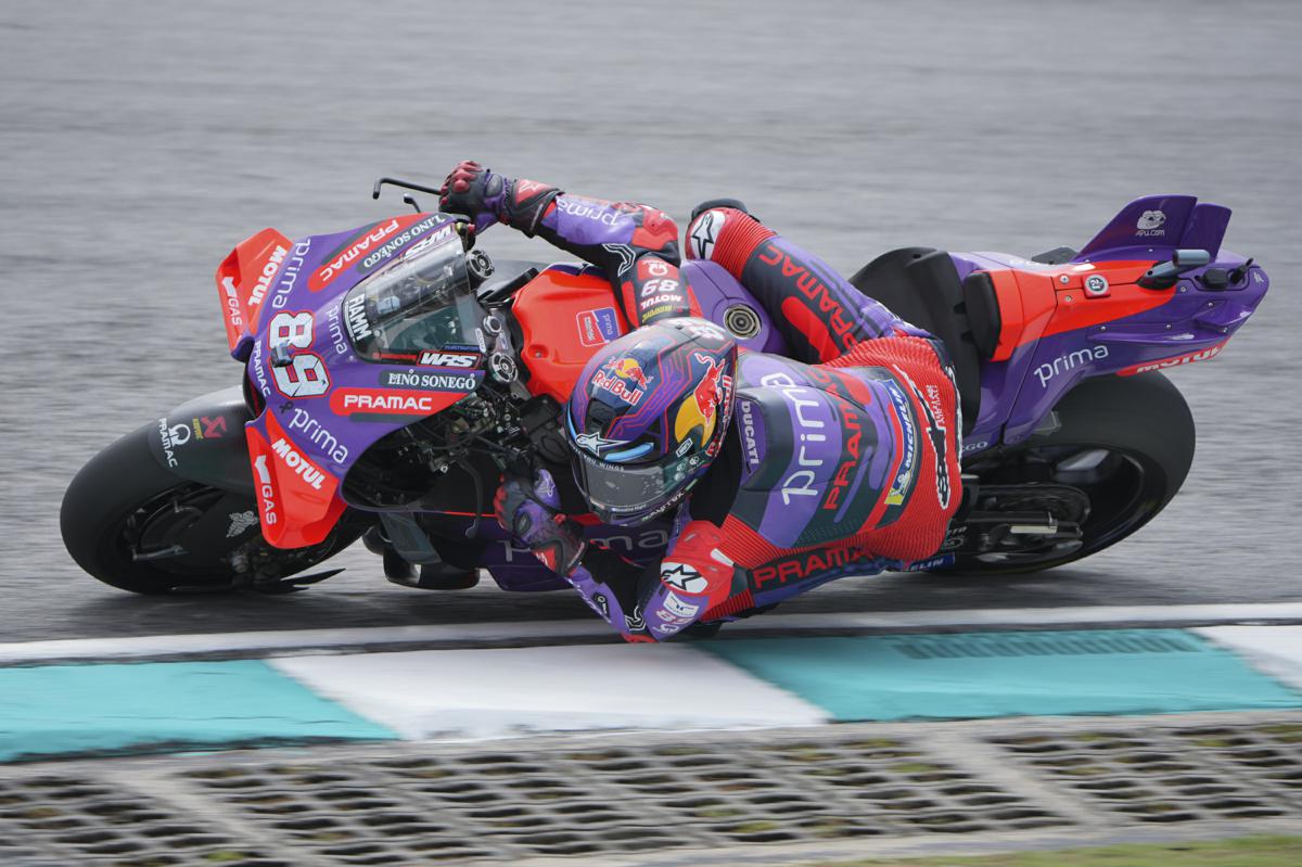 MotoGp, Bagnaia disastro: Jorge Martin vince la Sprint a Sepang: è (quasi) campione del mondo MotoGp, Bagnaia disastro: Jorge Martin vince la Sprint a Sepang: è (quasi) campione del mondo
