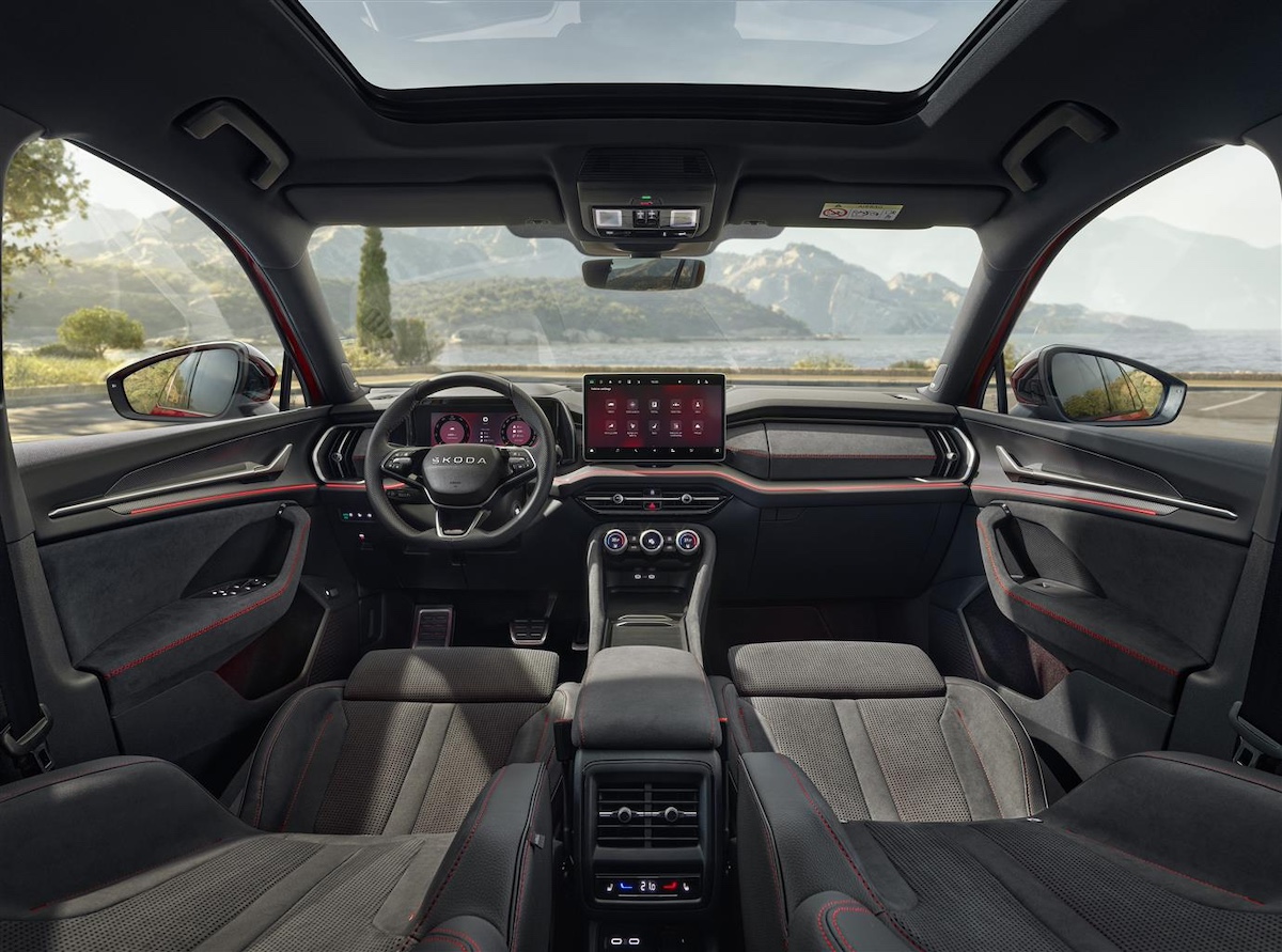 Skoda Kodiaq RS 2025: più potenza e design sportivo per la seconda generazione Skoda Kodiaq RS 2025: più potenza e design sportivo per la seconda generazione