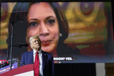 Usa 2024 sondaggio clamoroso, Donald Trump è in testa tutti e 7 gli Stati chiave (ma Kamala Harris sta rimontando)