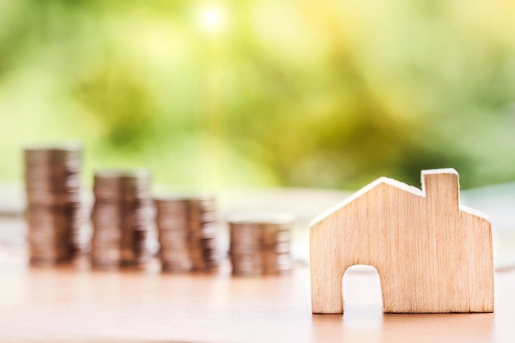 Casa, prezzi destinati a scendere. I consigli per cogliere l’occasione giusta. Quanto ai mutui… Casa, prezzi destinati a scendere. I consigli per cogliere l’occasione giusta. Quanto ai mutui…