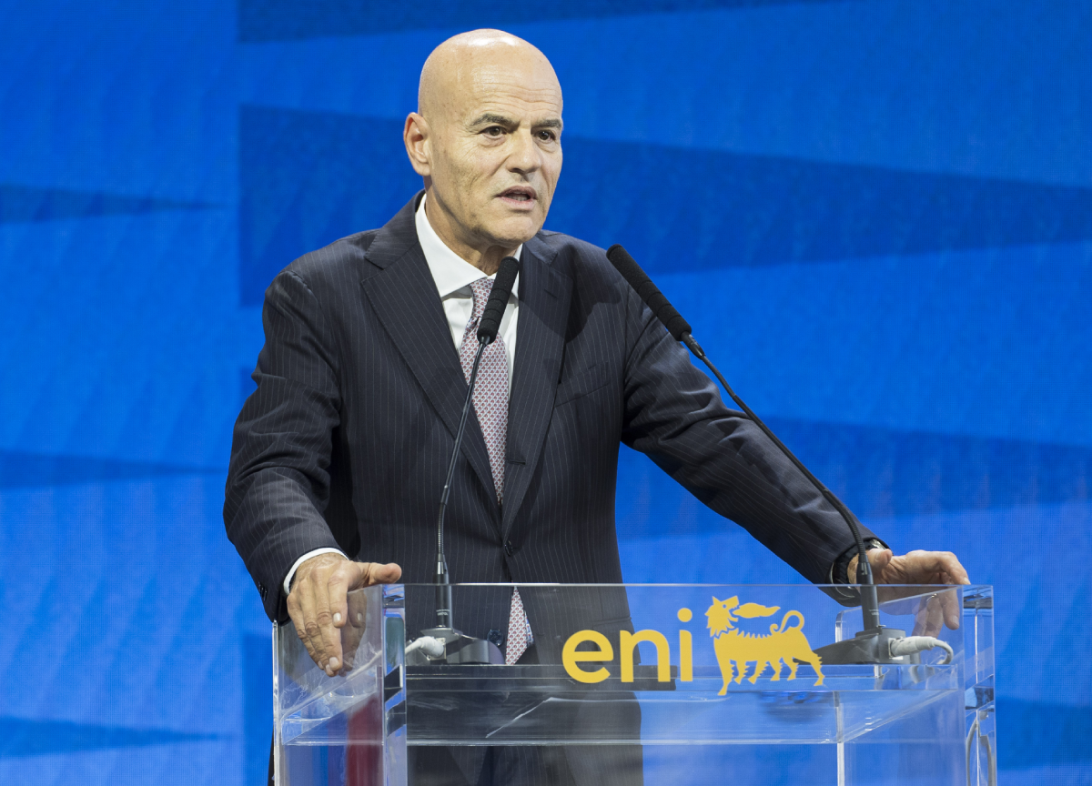 Petrolio, Eni si libera degli asset in Alaska: completata la cessione dei giacimenti per 1 miliardo di dollari Petrolio, Eni si libera degli asset in Alaska: completata la cessione dei giacimenti per 1 miliardo di dollari