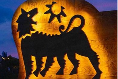 Eni rinuncia ai giacimenti in Alaska per conquistare gli Usa con il green