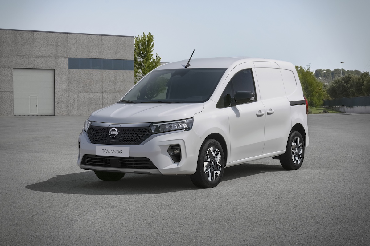 Nissan a Ecomondo 2024: novità e debutto della gamma LCV Nissan a Ecomondo 2024: novità e debutto della gamma LCV