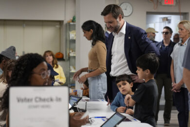 Chi è JD Vance e perché non è un semplice vice di Trump. Niente aborti, deportazione immigrati e basta soldi all’Ucraina