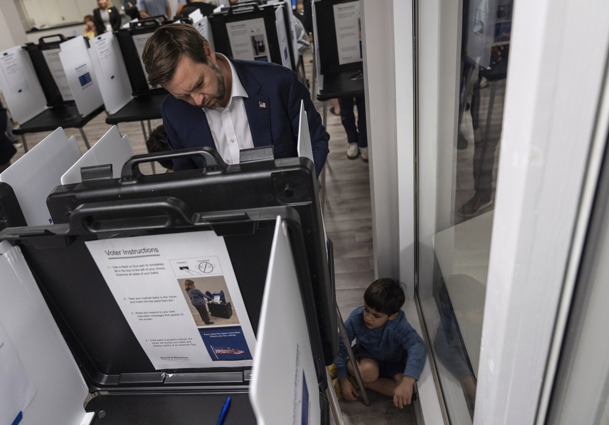 Chi è JD Vance e perché non è un semplice vice di Trump. Niente aborti, deportazione immigrati e basta soldi all’Ucraina Chi è JD Vance e perché non è un semplice vice di Trump. Niente aborti, deportazione immigrati e basta soldi all’Ucraina