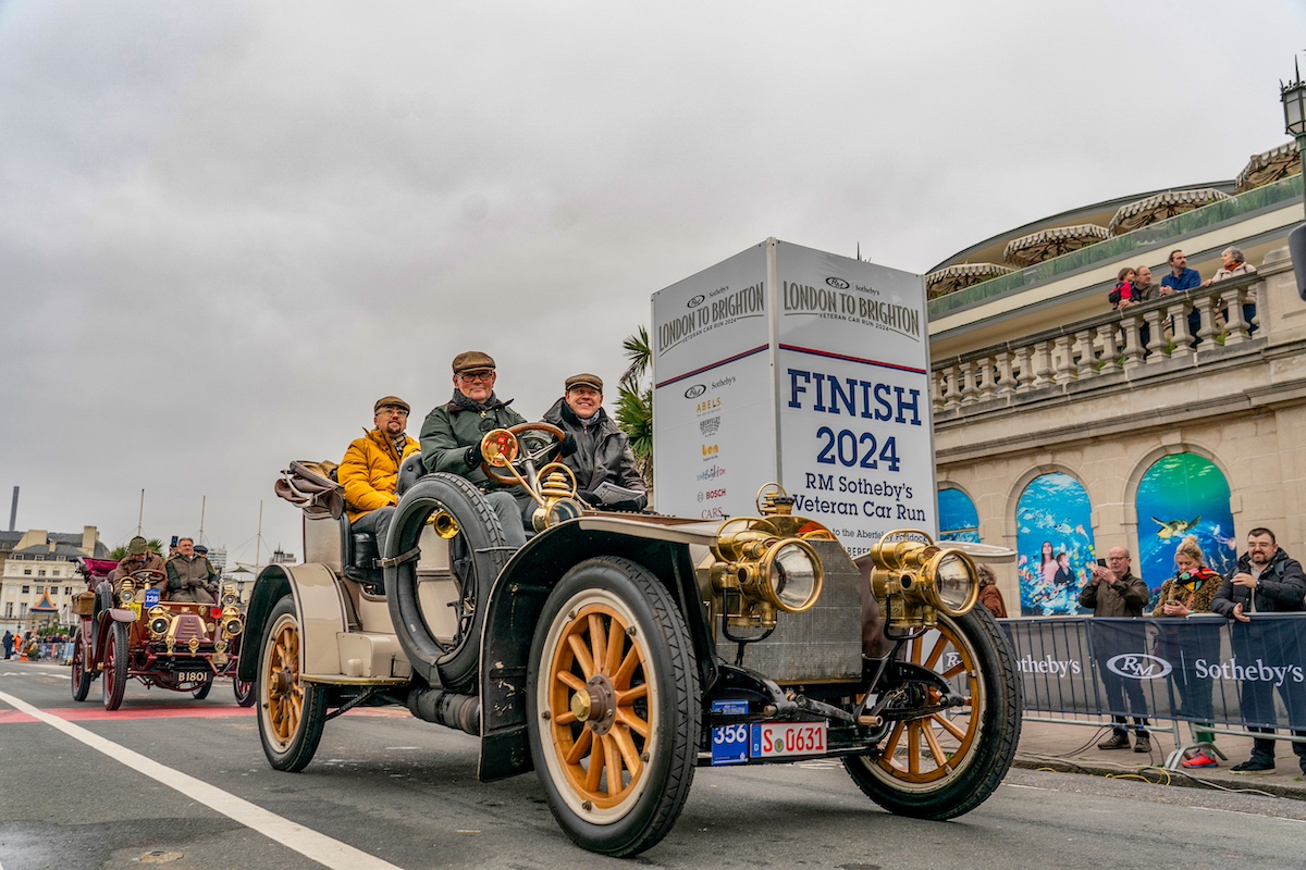 Mercedes-Simplex 28/32 CV del 1904 alla London to Brighton: un classico inarrestabile da 120 Anni
