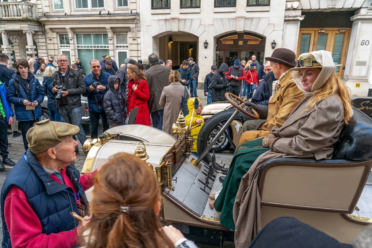 Mercedes-Simplex 28/32 CV del 1904 alla London to Brighton: un classico inarrestabile da 120 Anni