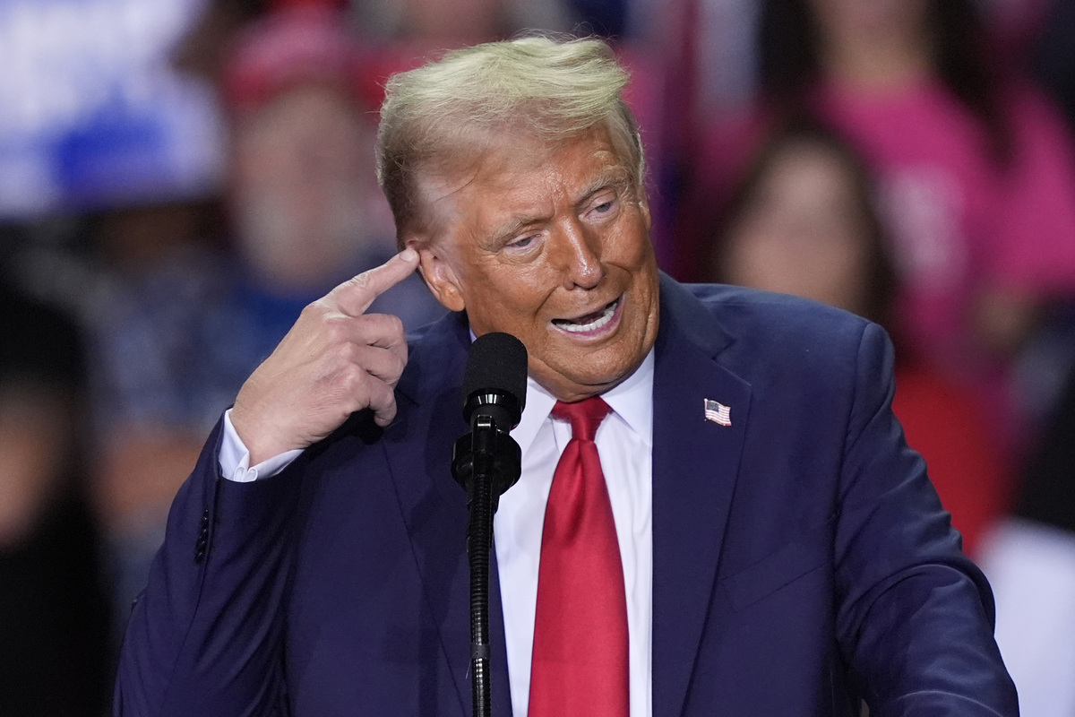 Trump stravince a suon di “America First”, e Bruxelles? Con il suo protezionismo l’Europa rischia la recessione Trump stravince a suon di “America First”, e Bruxelles? Con il suo protezionismo l’Europa rischia la recessione