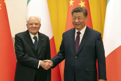 Mattarella si fa amico Xi Jinping. Il presidente cinese: “Con la sua visita inizia un nuovo punto di partenza”