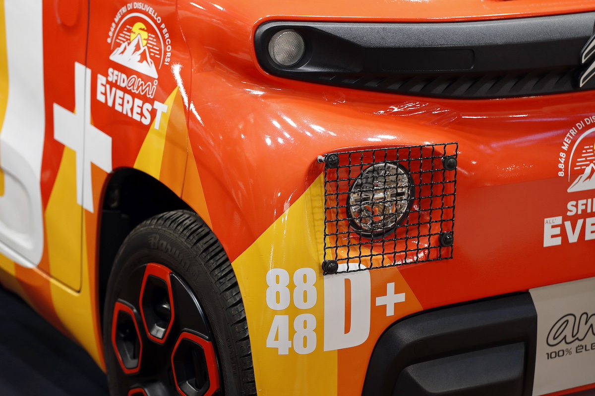 Citroën AMI SFIDami 8848: Dalla città alle vette montane, la micromobilità che conquista l’Everest Citroën AMI SFIDami 8848: Dalla città alle vette montane, la micromobilità che conquista l’Everest