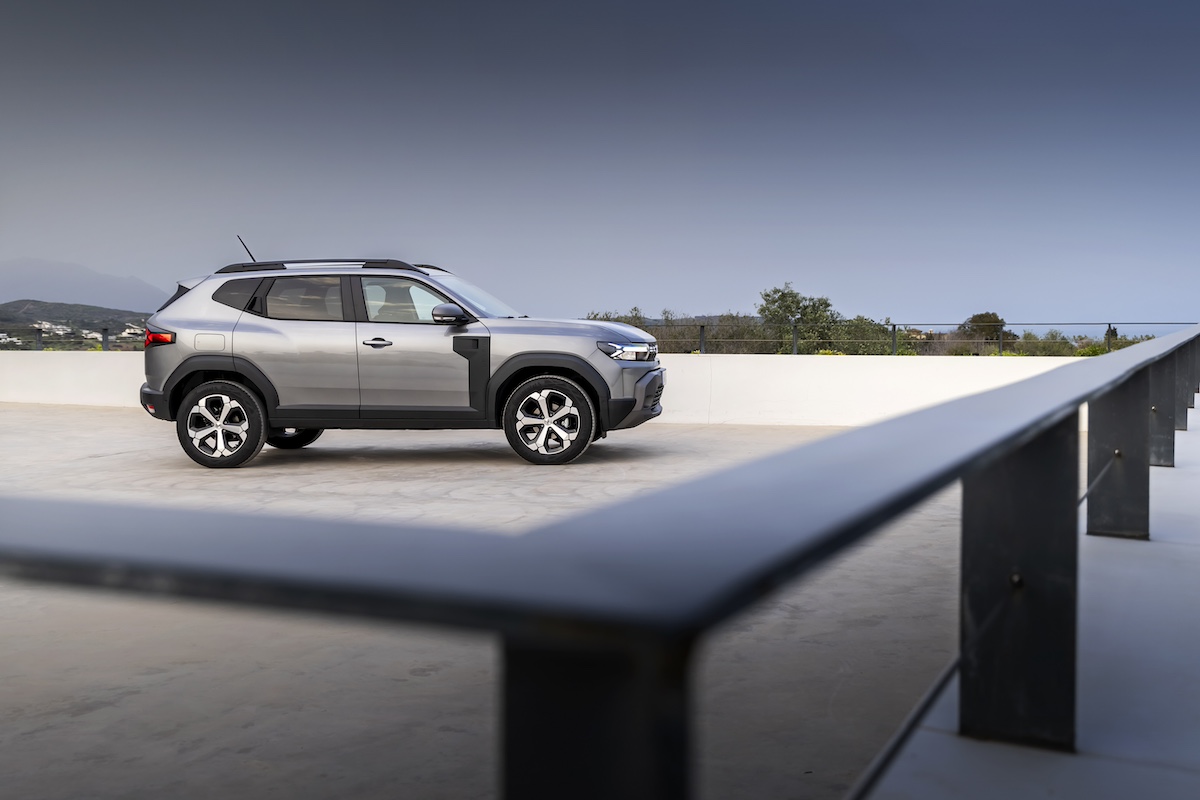 Dacia: dalla filosofia low-cost al value for money, l’evoluzione dei modelli più iconici Dacia: dalla filosofia low-cost al value for money, l’evoluzione dei modelli più iconici