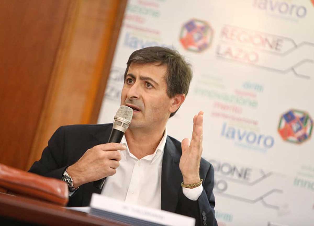 Regione Lazio: “In 21 mesi di Giunta Rocca solo scandali, scivoloni e lotte intestine. Ora l’ennesima spartizione di potere” Regione Lazio: “In 21 mesi di Giunta Rocca solo scandali, scivoloni e lotte intestine. Ora l’ennesima spartizione di potere”