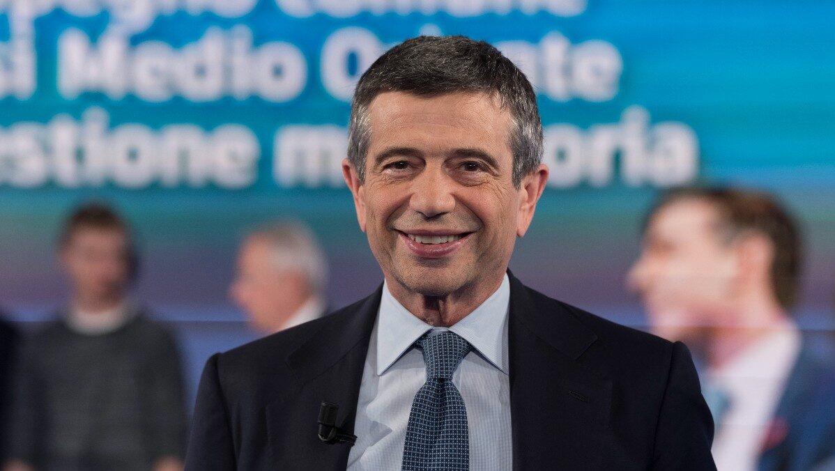 Milano, Lupi spegne il “casting” del Cdx per il post-Sala: “Non è X Factor”. E su Cottarelli ha le idee chiare