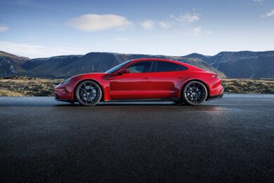 Nuova Porsche Taycan GTS 2024: design, potenza e autonomia rinnovata per la regina elettrica sportiva