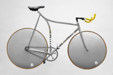 Bookcity 2024: Fondazione Fiera Milano presenta “Inseguendo piazze d’armi, fiere e palazzetti, Un racconto urbano inaspettato”