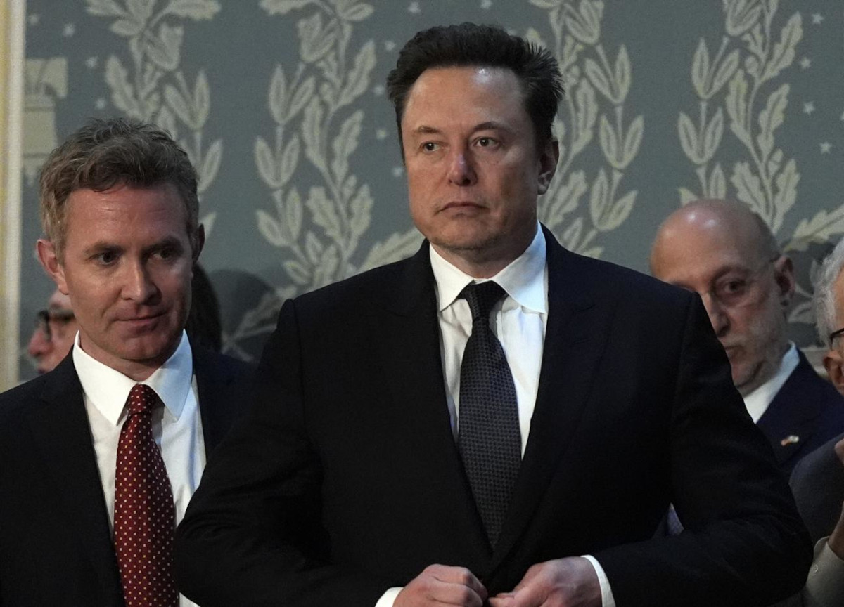 Trump ufficializza Musk come ministro. Ma avrà un “tutor” e dovrà completare il lavoro entro luglio 2026 Trump ufficializza Musk come ministro. Ma avrà un “tutor” e dovrà completare il lavoro entro luglio 2026