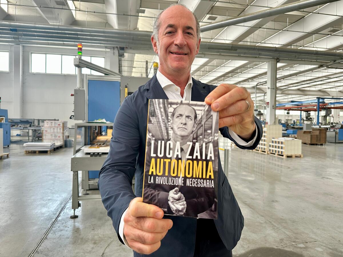 Zaia: “Autonomia volano per il futuro dell’Italia. La Protezione Civile è la prima delega alle Regioni” Zaia: “Autonomia volano per il futuro dell’Italia. La Protezione Civile è la prima delega alle Regioni”