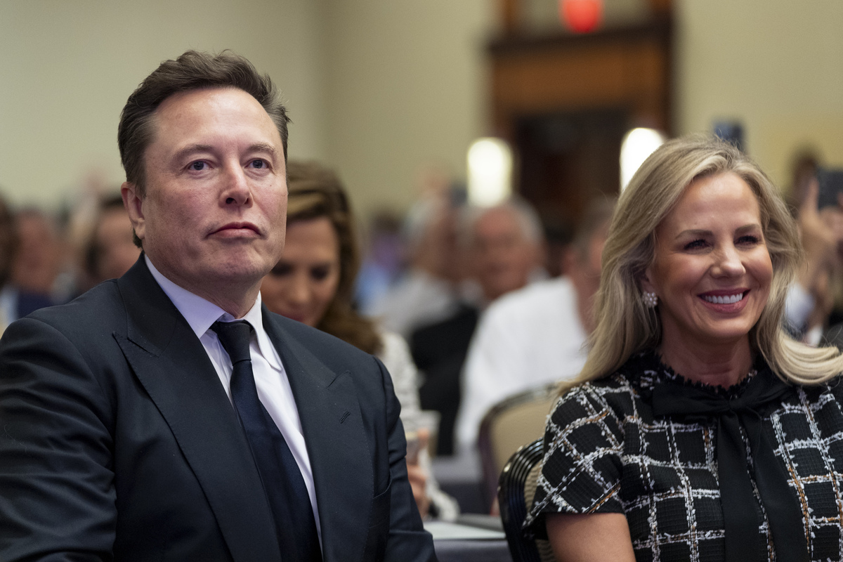 Arnault fa causa a Musk che “non paga per gli articoli su X dei giornali francesi”. Sfida in tribunale tra miliardari