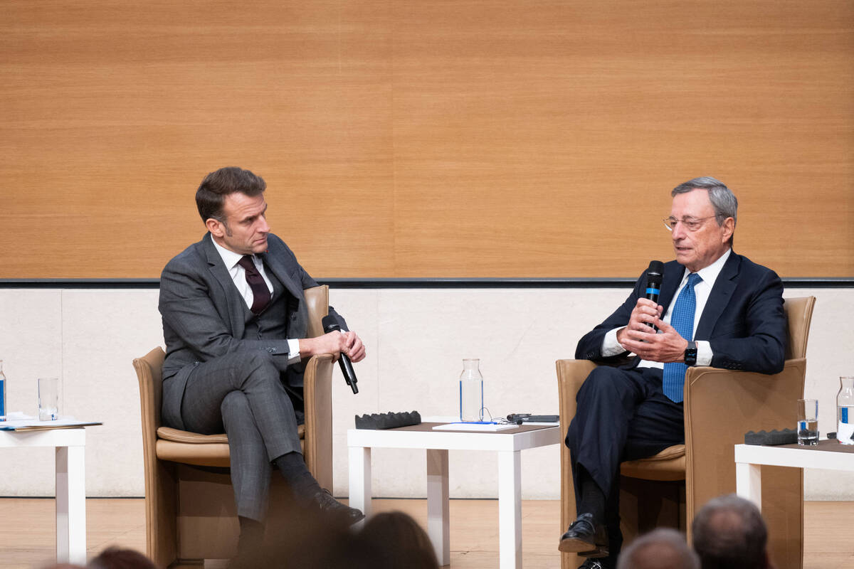 Macron-Draghi, l’incontro a Parigi dopo la nomina di Trump: “Rilanciamo l’Ue, ma bisogna fare in fretta”