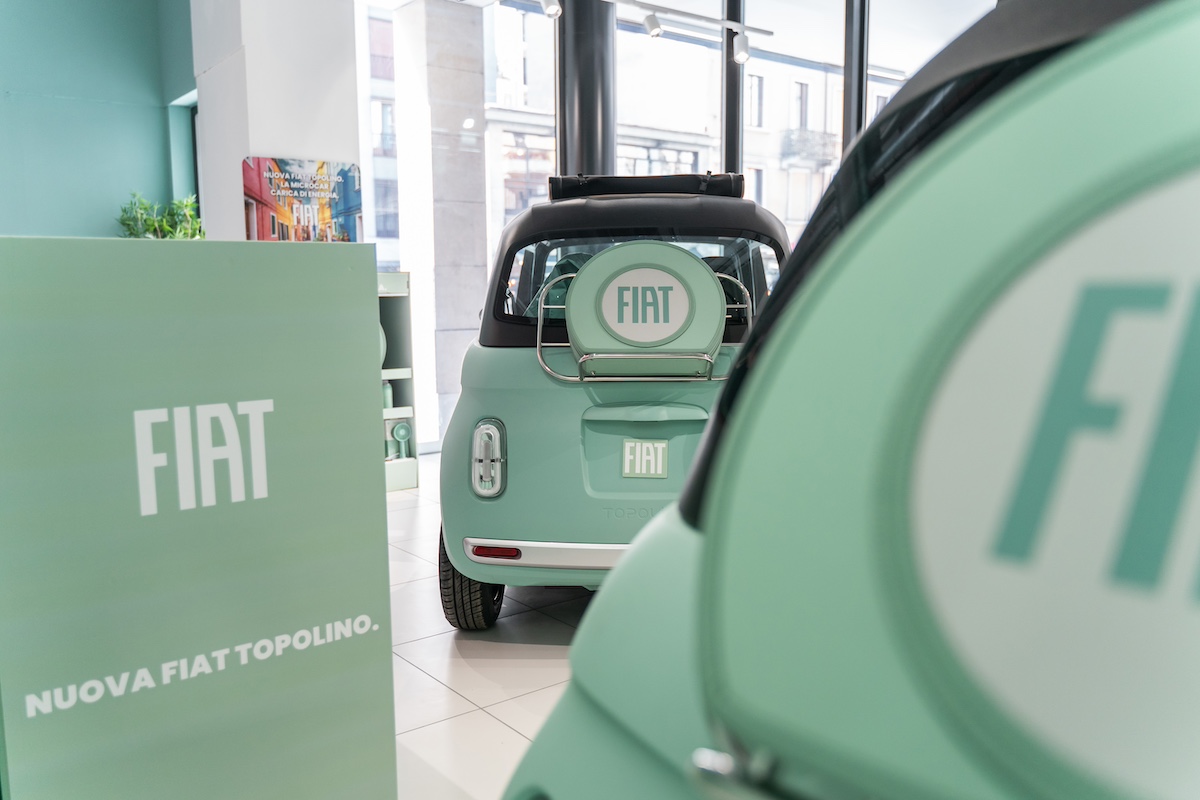 Fiat Topolino: Eletta “Best New Design 2024” agli Autonis Awards per il design sostenibile e urbano Fiat Topolino: Eletta “Best New Design 2024” agli Autonis Awards per il design sostenibile e urbano