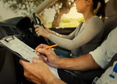 Bonus fino a 1.500 euro a studente solo per le scuole paritarie: emendamento di FdI. E’ polemica