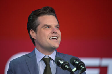Trump nomina Matt Gaetz ministro della Giustizia: con lui il tycoon mira a “vendicarsi” dei suoi nemici