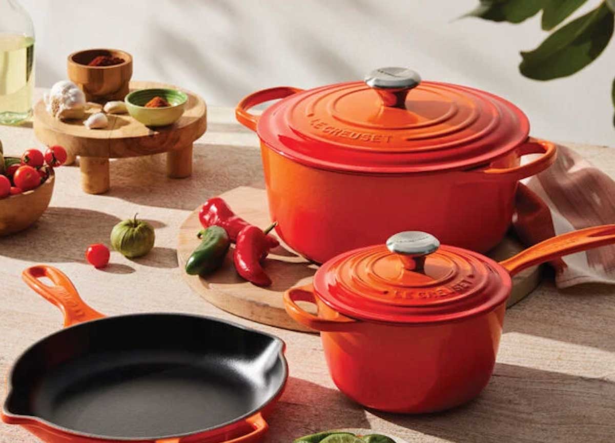 Le Creuset apre la sua prima signature boutique nel cuore di Roma: le chiamano pentole ma sono opere d’arte Le Creuset apre la sua prima signature boutique nel cuore di Roma: le chiamano pentole ma sono opere d’arte