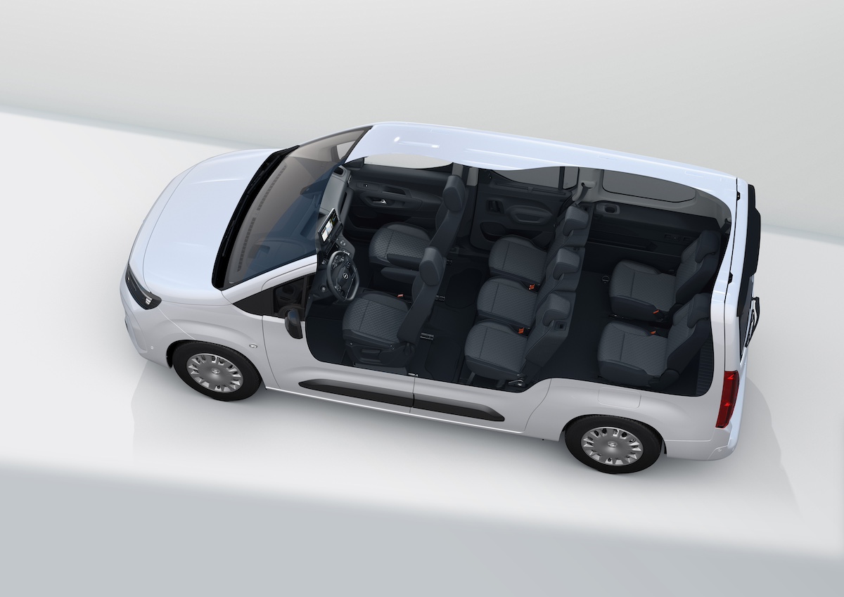 Opel Lancia la nuova gamma elettrica e sostenibile: dall’innovativo Grandland Electric al compatto Opel Rocks Electric Opel Lancia la nuova gamma elettrica e sostenibile: dall’innovativo Grandland Electric al compatto Opel Rocks Electric