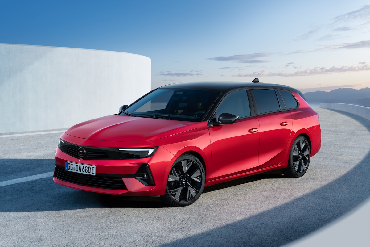 Opel Lancia la nuova gamma elettrica e sostenibile: dall’innovativo Grandland Electric al compatto Opel Rocks Electric Opel Lancia la nuova gamma elettrica e sostenibile: dall’innovativo Grandland Electric al compatto Opel Rocks Electric