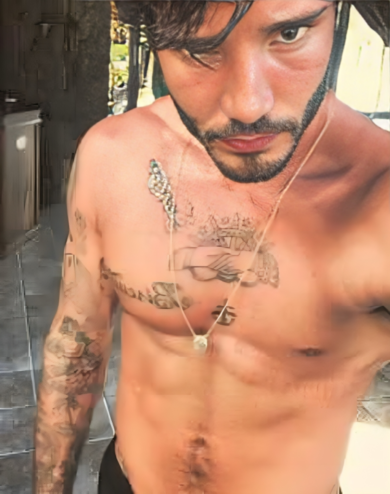 Stefano De Martino, l’imitazione al Gialappa Show? Ecco perché non gli piace