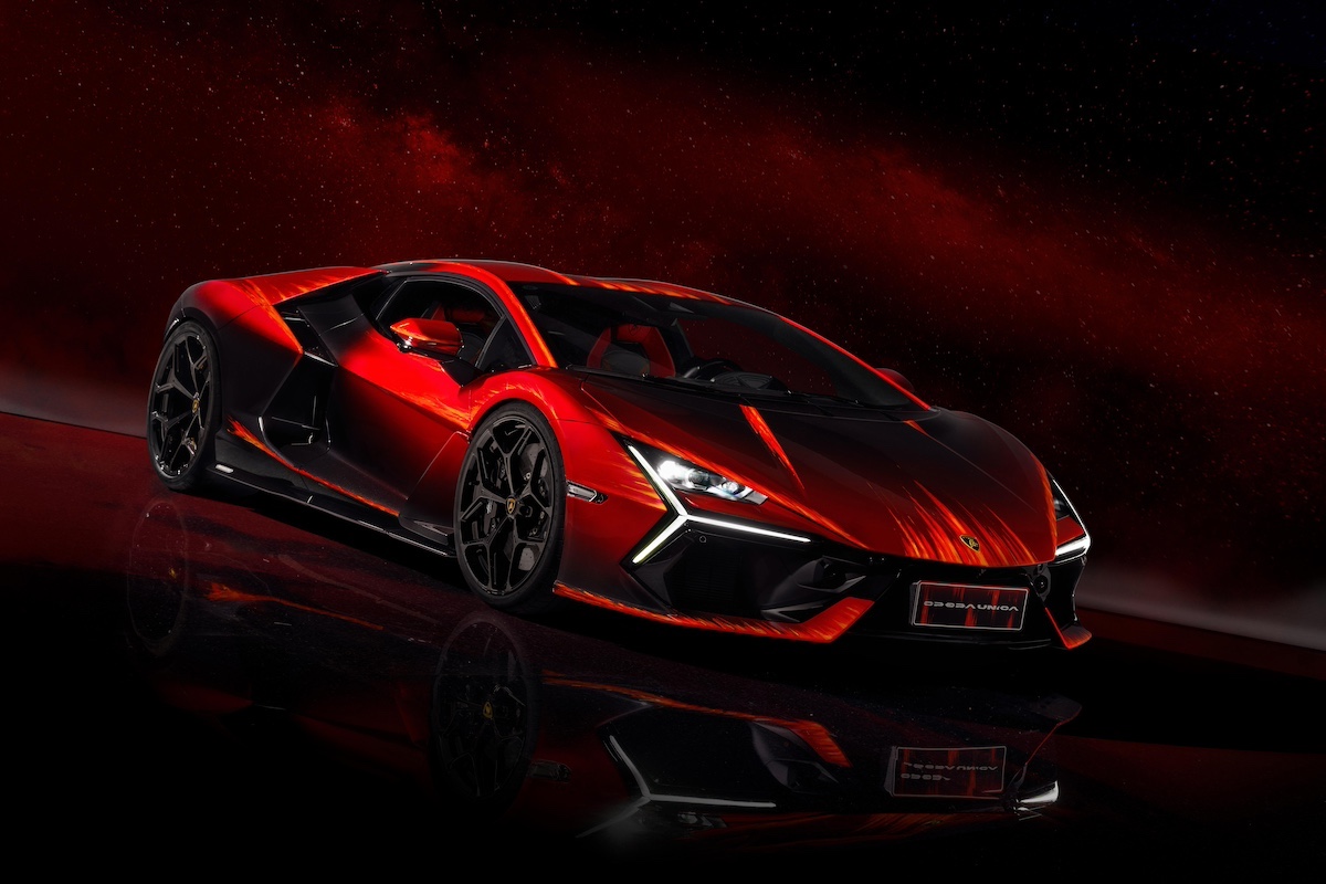 Lamborghini Revuelto Opera Unica: un capolavoro di personalizzazione per il mercato cinese Lamborghini Revuelto Opera Unica: un capolavoro di personalizzazione per il mercato cinese