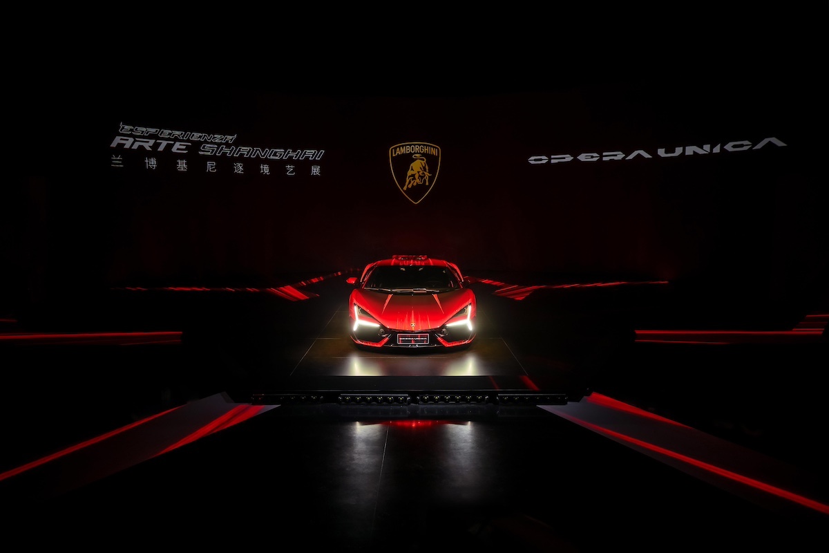 Lamborghini Revuelto Opera Unica: un capolavoro di personalizzazione per il mercato cinese Lamborghini Revuelto Opera Unica: un capolavoro di personalizzazione per il mercato cinese