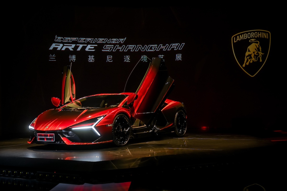 Lamborghini Revuelto Opera Unica: un capolavoro di personalizzazione per il mercato cinese Lamborghini Revuelto Opera Unica: un capolavoro di personalizzazione per il mercato cinese