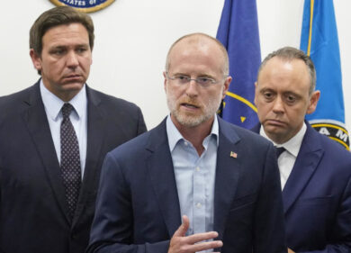 Trump, l’ultima nomina choc è alle telecomunicazioni. Chi è Brendan Carr, il più grande oppositore di Google e Facebook