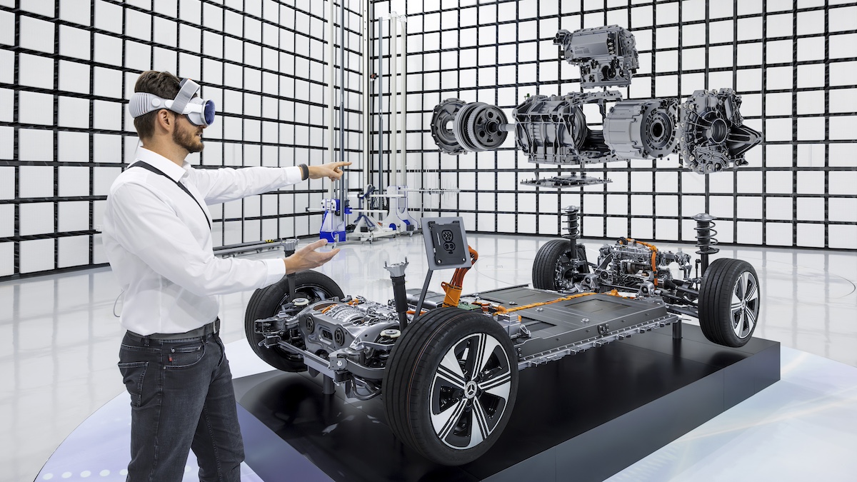 Mercedes-Benz: efficienza elettrica e ibrida per il futuro della mobilità
