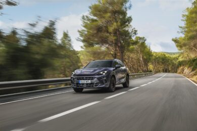 CUPRA Terramar: nuove motorizzazioni e design per il SUV ibrido plug-In dal DNA Sportivo