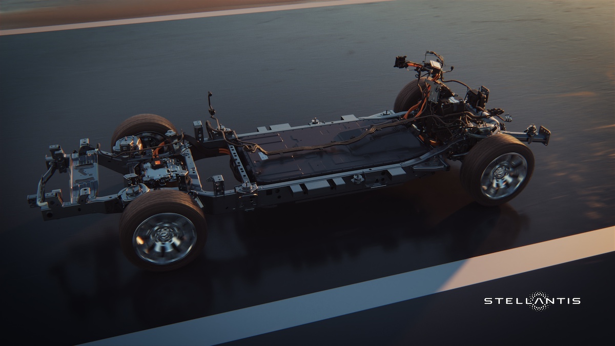 Stellantis lancia la piattaforma STLA Frame: tecnologia multi-energia BEV-by-design per SUV e pick-up Stellantis lancia la piattaforma STLA Frame: tecnologia multi-energia BEV-by-design per SUV e pick-up