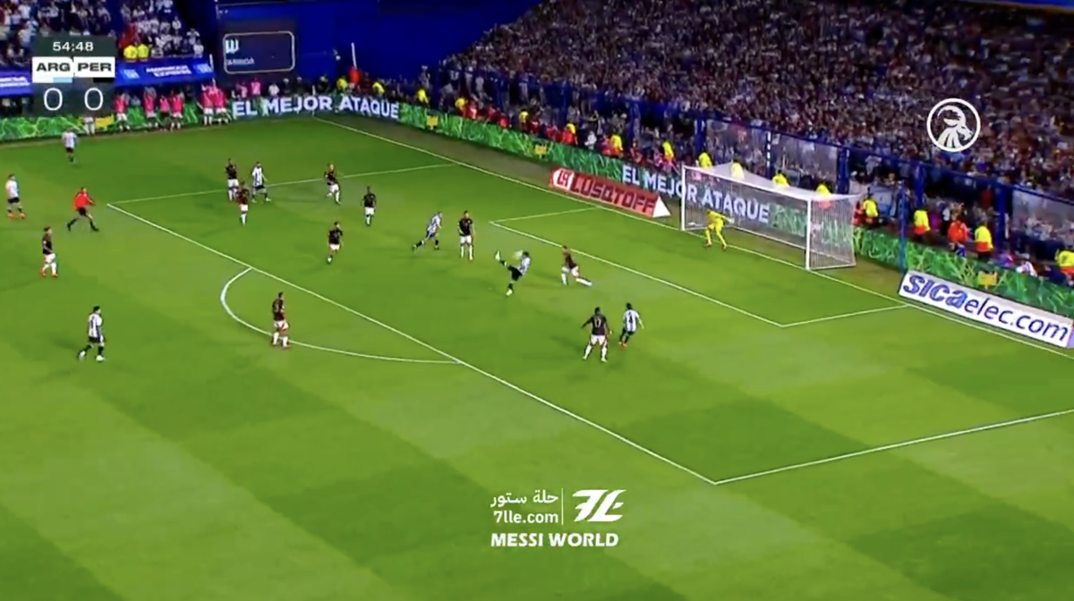 Lo spettacolare gol di Lautaro Martinez in Argentina-Perù | video Lo spettacolare gol di Lautaro Martinez in Argentina-Perù | video