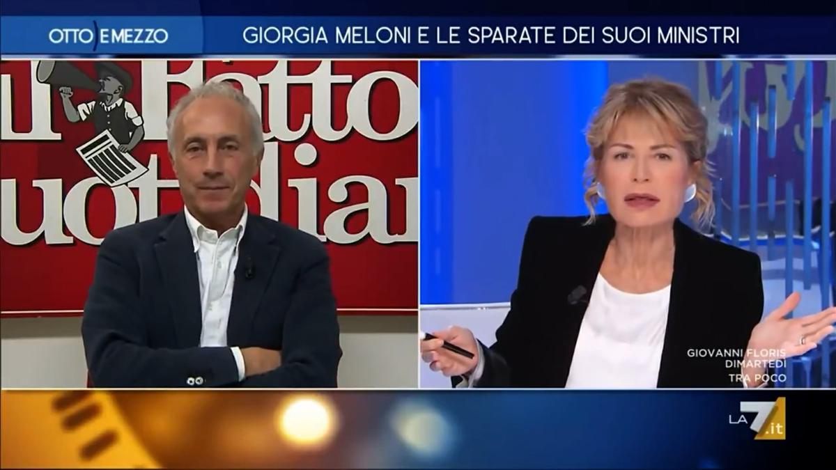 Scontro tra Lilli Gruber e Marco Travaglio a Otto e Mezzo, la conduttrice: “Neghi il patriarcato” e lui replica: “Potrò dire quello che voglio?” Scontro tra Lilli Gruber e Marco Travaglio a Otto e Mezzo, la conduttrice: “Neghi il patriarcato” e lui replica: “Potrò dire quello che voglio?”