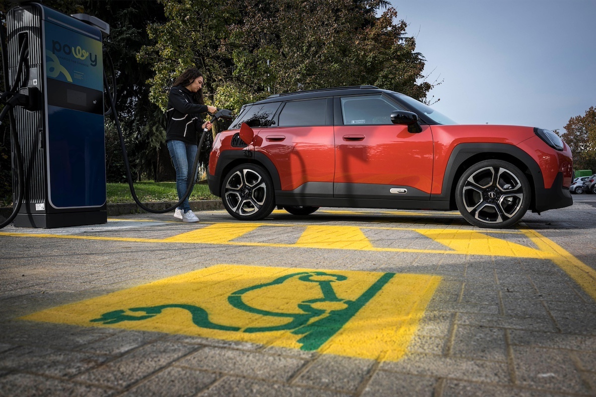 Nuova MINI Aceman e SOS School of Sustainability: design sostenibile per le città del futuro