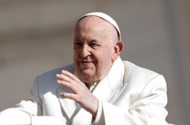 Gaza e la polemica sul genocidio: nel nuovo libro del Papa gli interrogativi (legittimi) sulla guerra 