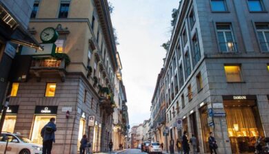 Affitti, Milano batte New York: Montenapoleone è la via del lusso più cara al mondo