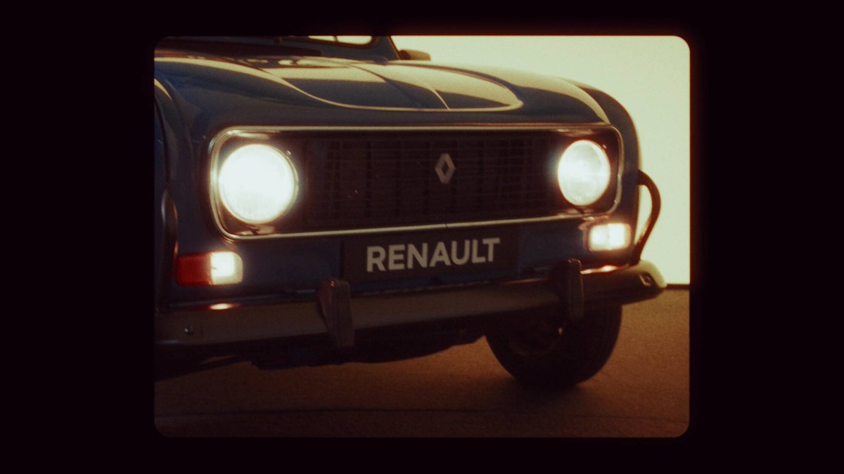 Renault 4 E-Tech Electric: la tecnologia LED che ridefinisce il design dei fari delle auto Renault 4 E-Tech Electric: la tecnologia LED che ridefinisce il design dei fari delle auto